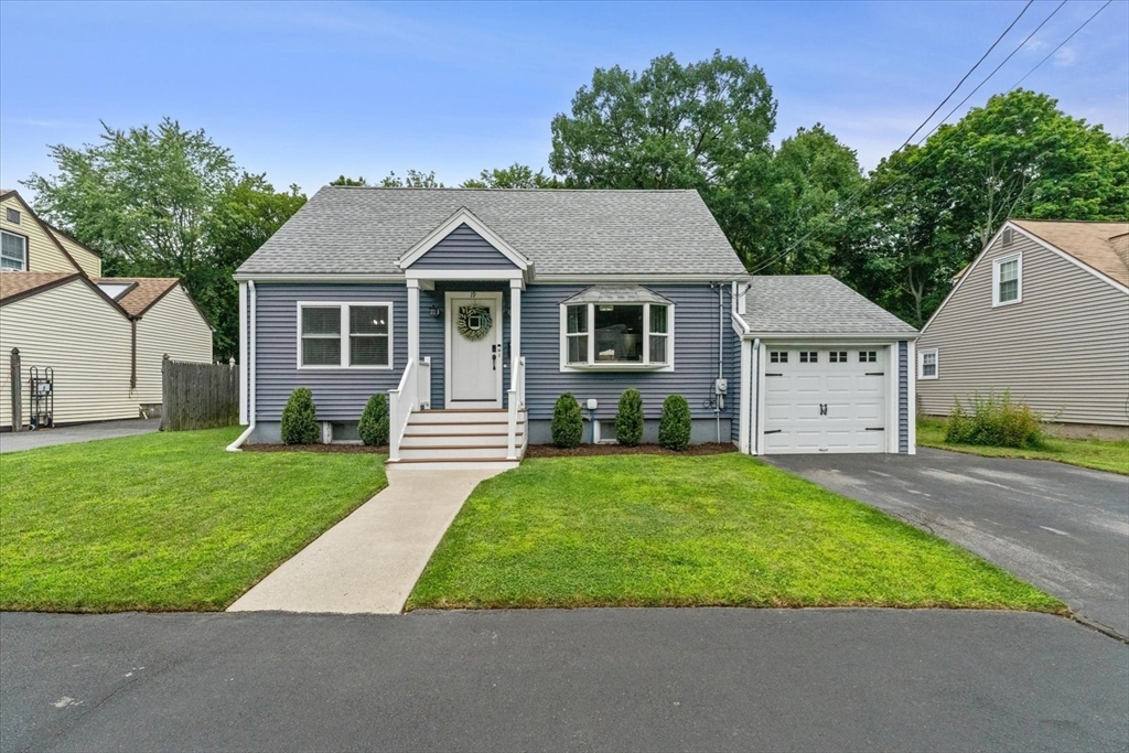 19 W Sigourney St Property Photo 3