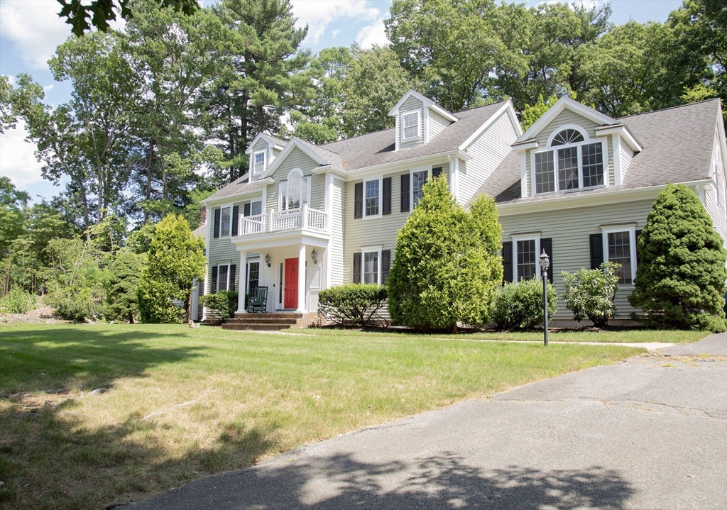 1941 Washington St Property Photo 2