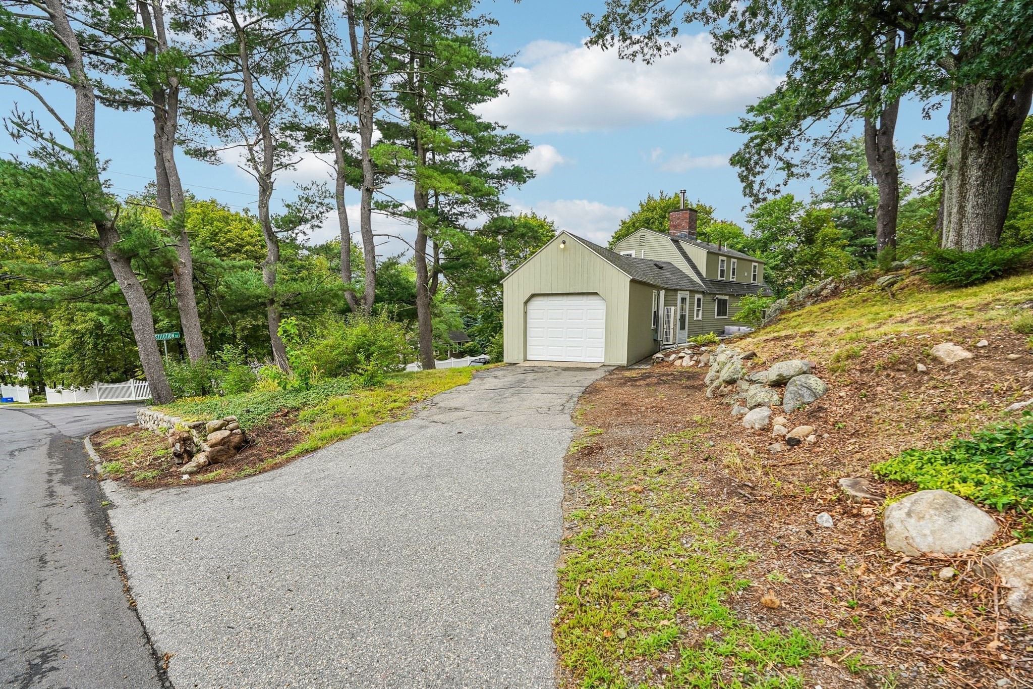 1 Constitution Rd Property Photo 6