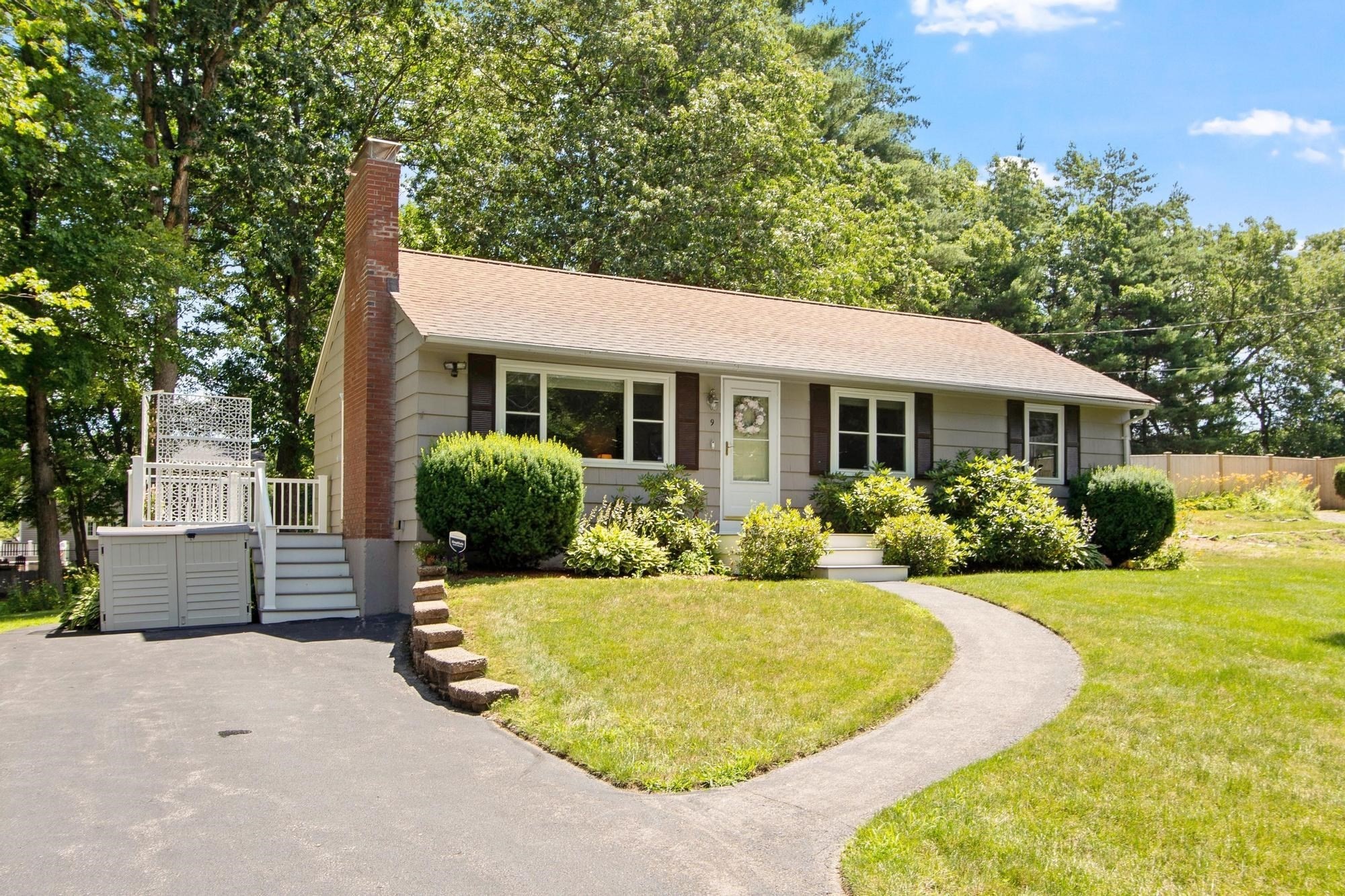 9 Elm Road Property Photo 4