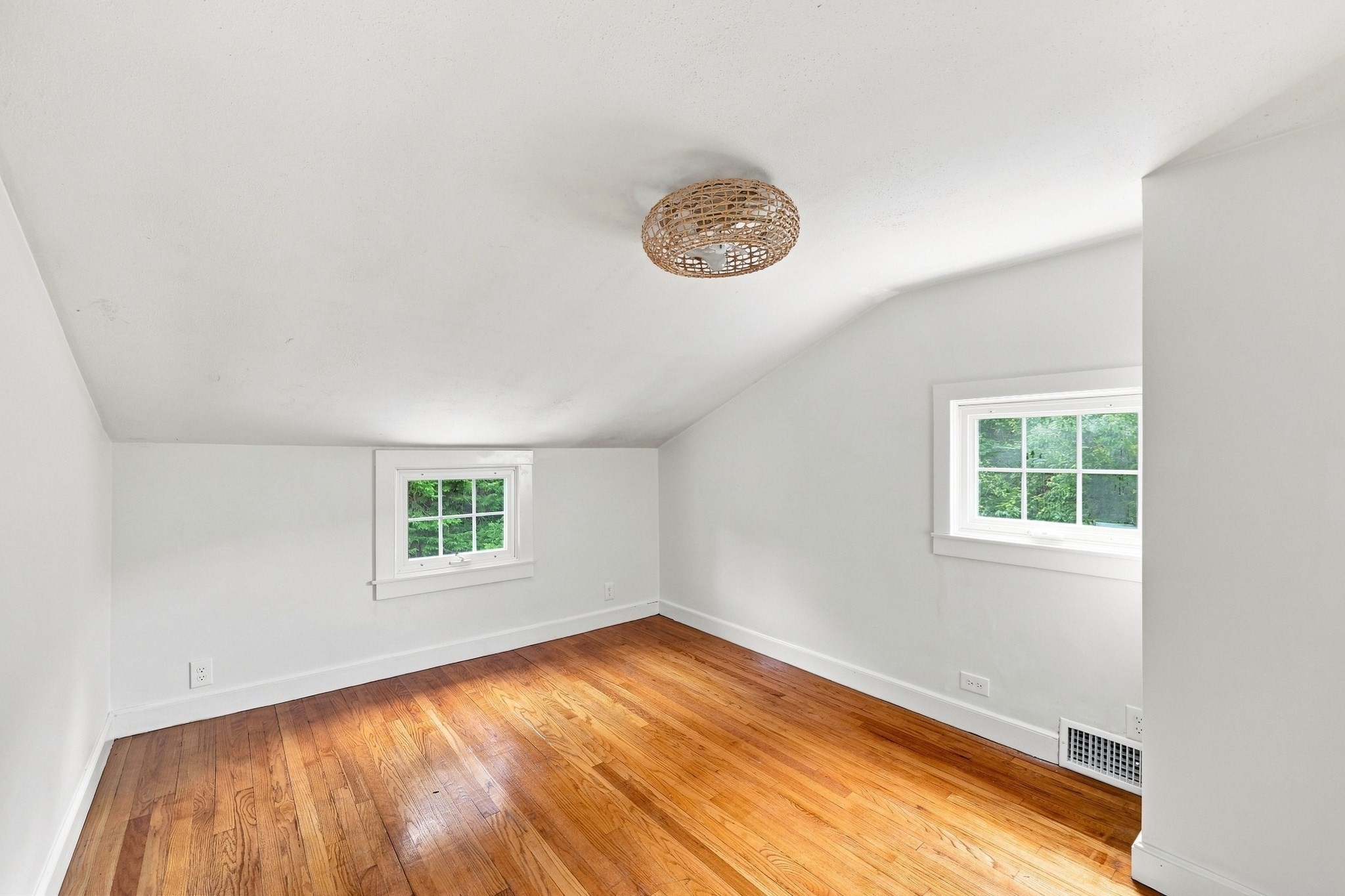 101 Smith Ave Property Photo 25