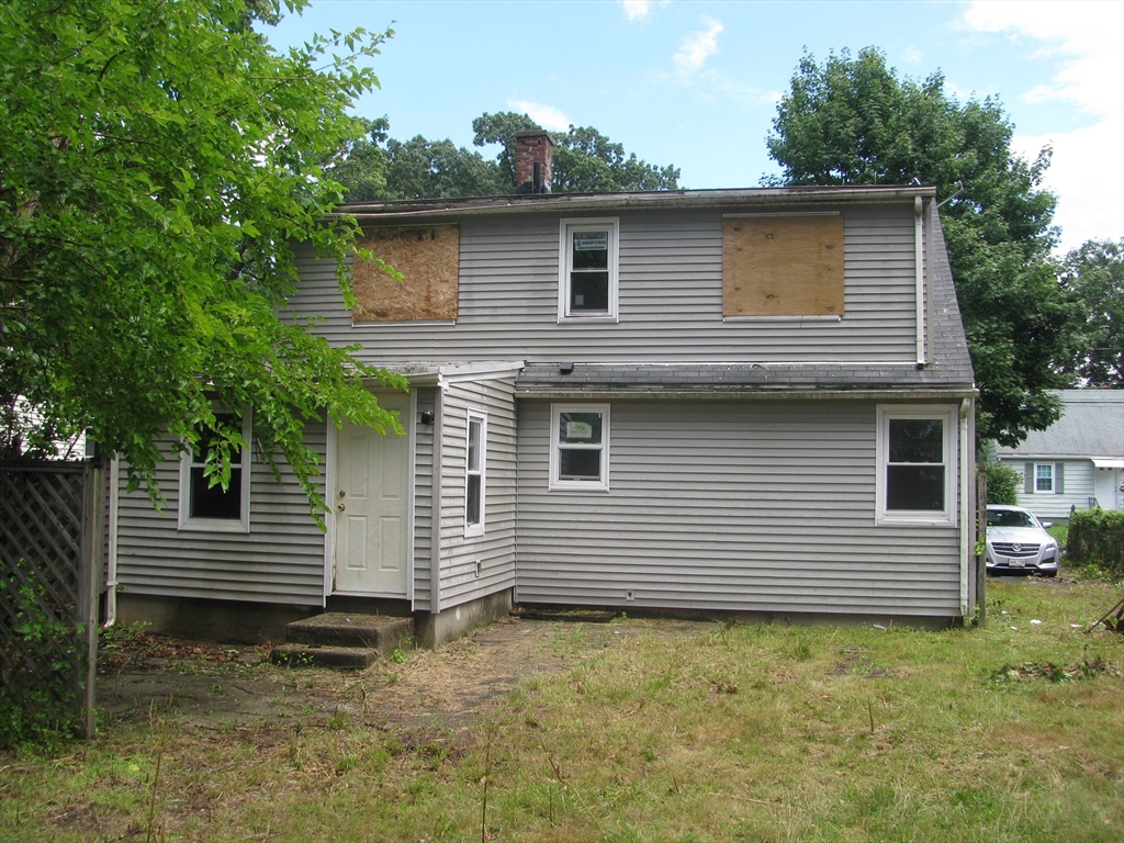 86 Pheland St Property Photo 3