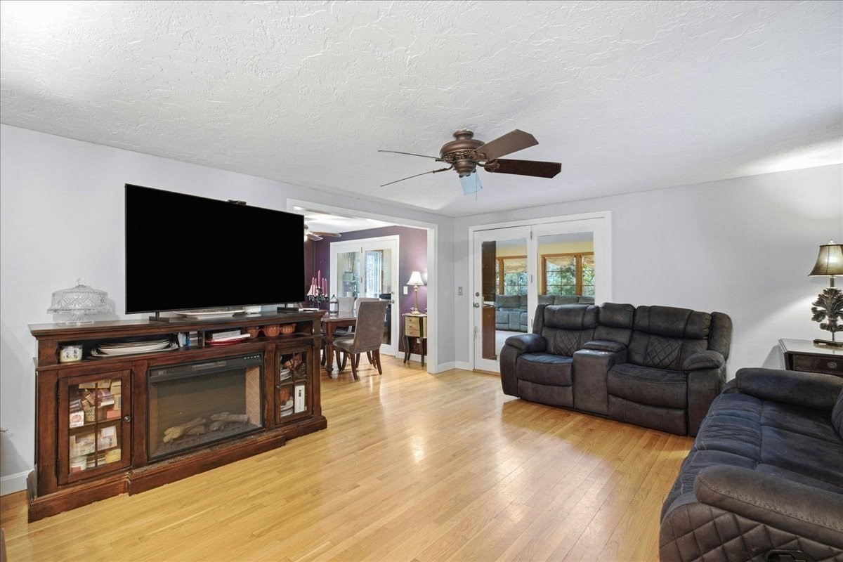 18 Constitution Dr Property Photo 10