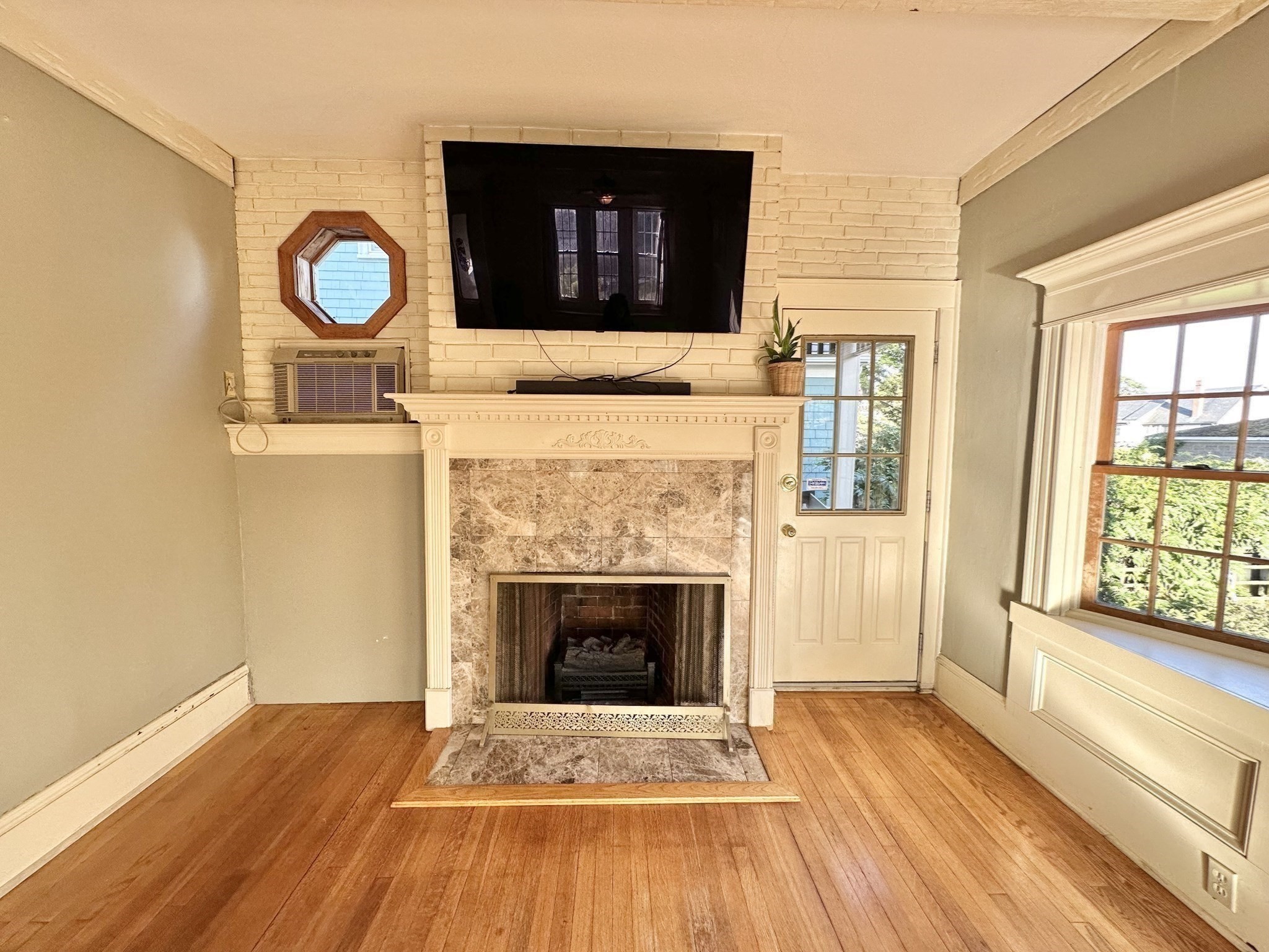 34 Rotch St Property Photo 15