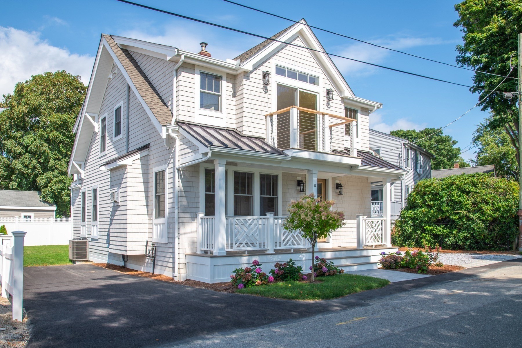 10 Vesper Ave