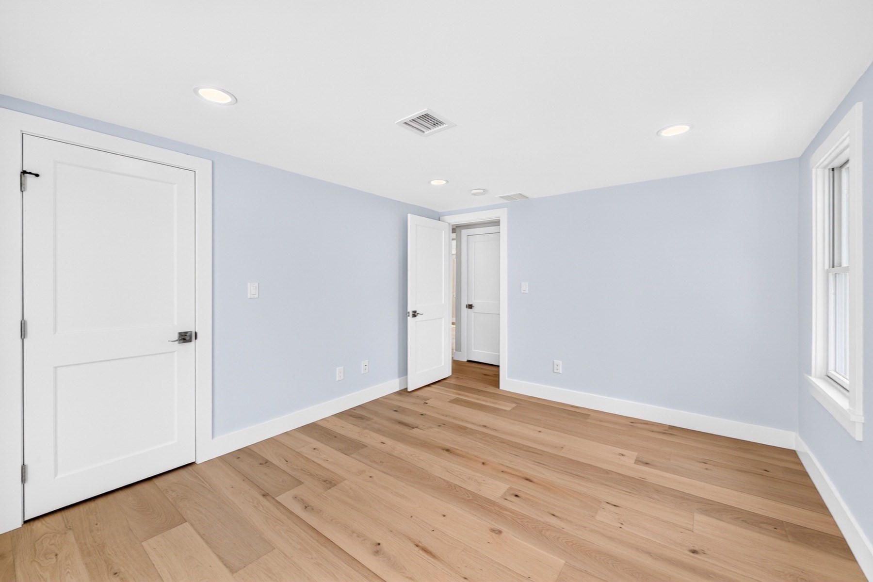 10 Vesper Ave Property Photo 25
