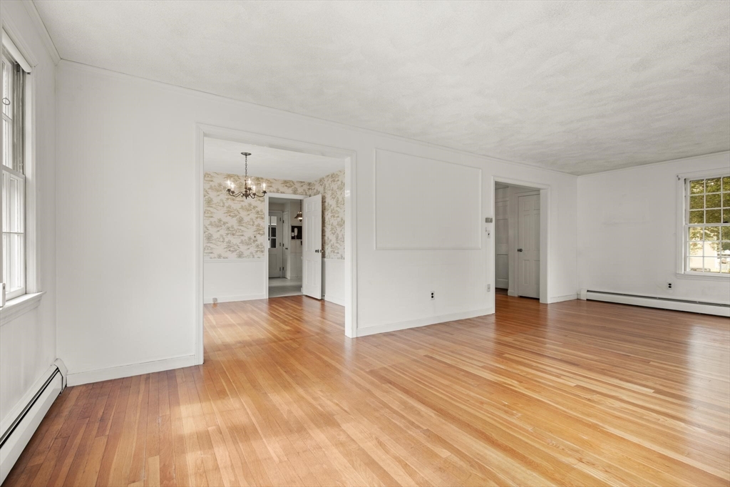 44 Pennsylvania Ave. Property Photo 8