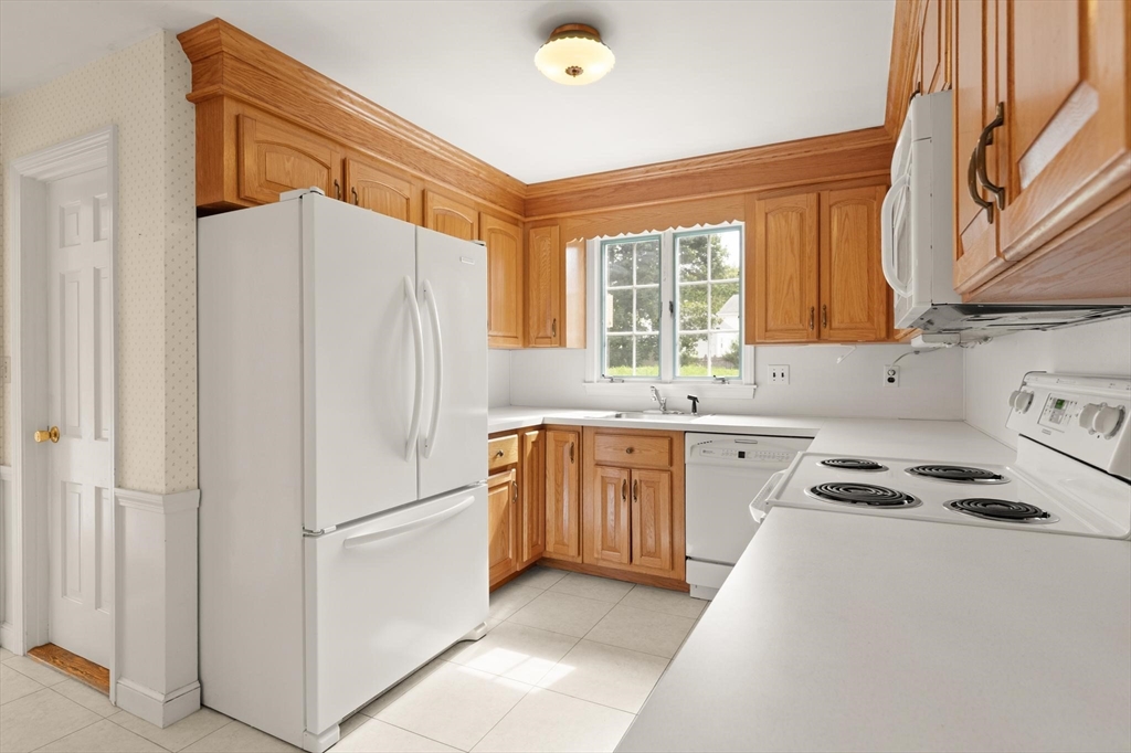 44 Pennsylvania Ave. Property Photo 14