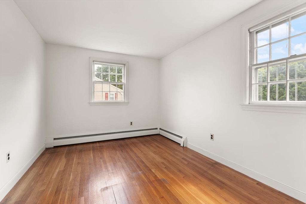 44 Pennsylvania Ave. Property Photo 27
