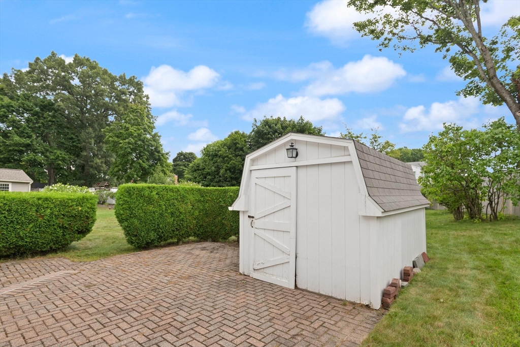 44 Pennsylvania Ave. Property Photo 32