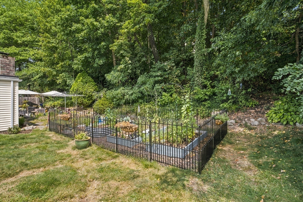 45 Old Country Way Property Photo 23