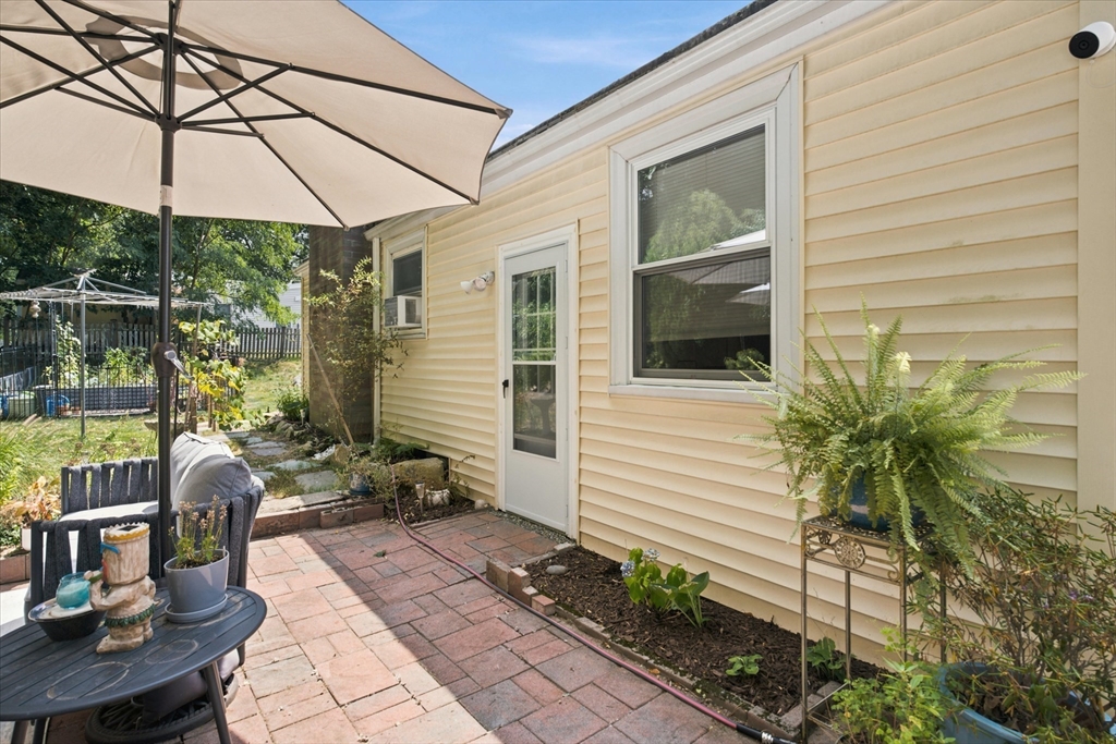 45 Old Country Way Property Photo 24