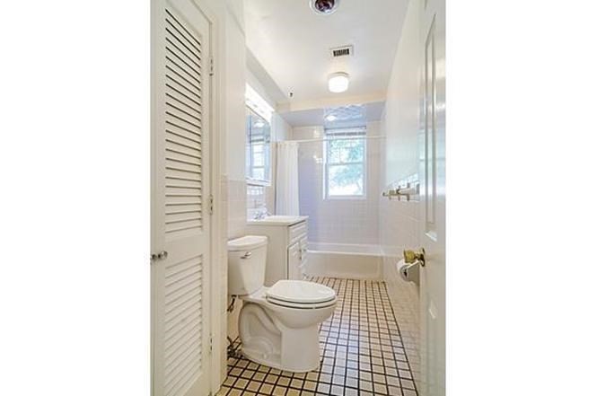153 Chiswick Rd # 2 Property Photo 9