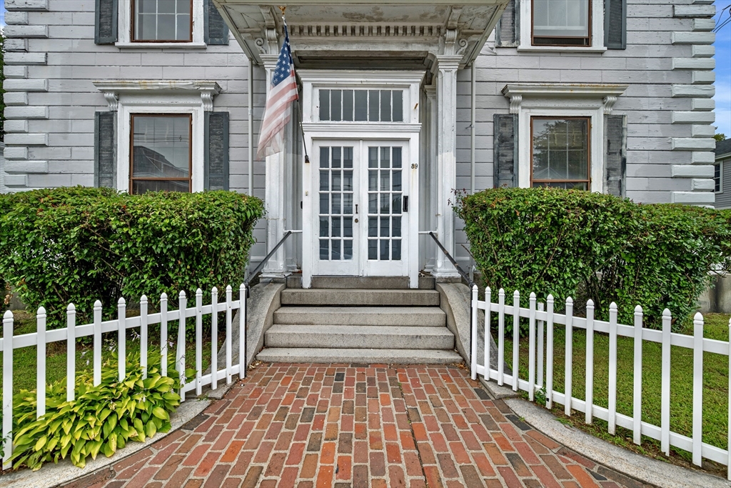 39 Washington St Property Photo 1