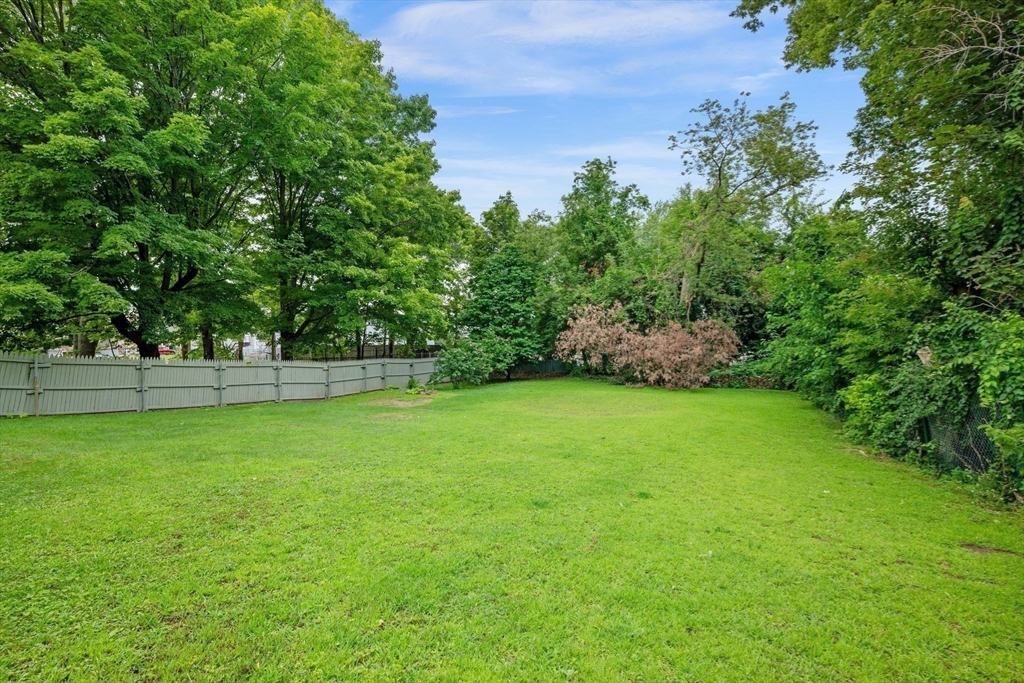 39 Washington St Property Photo 11
