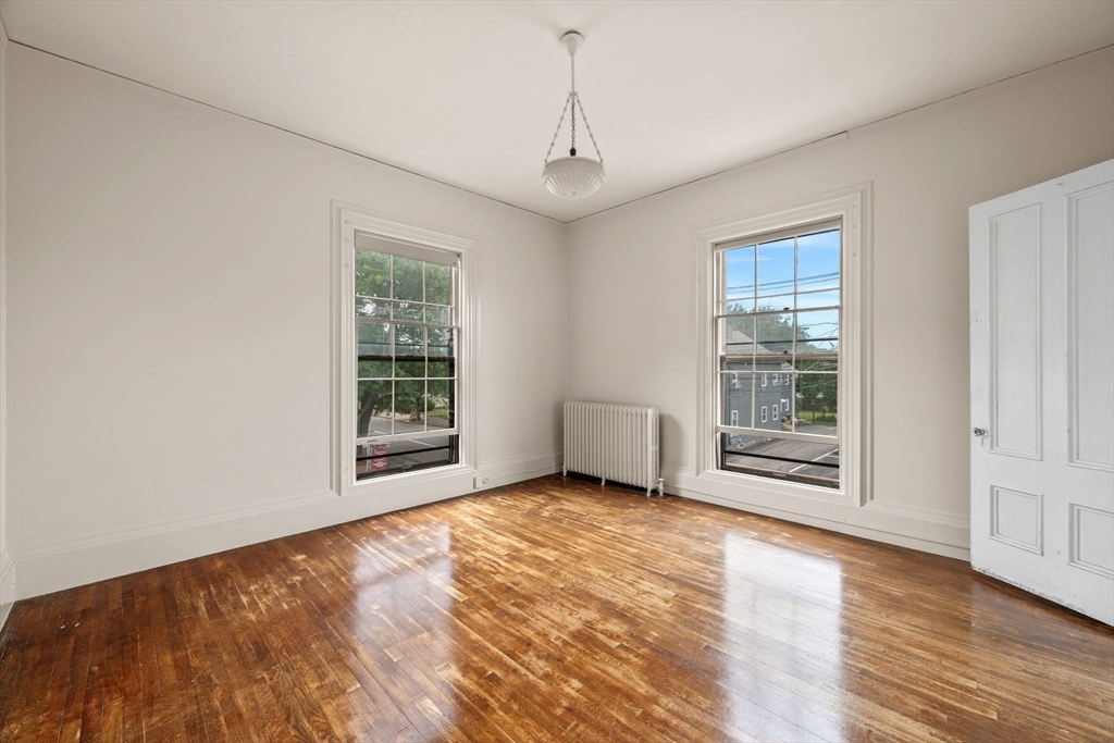 39 Washington St Property Photo 25