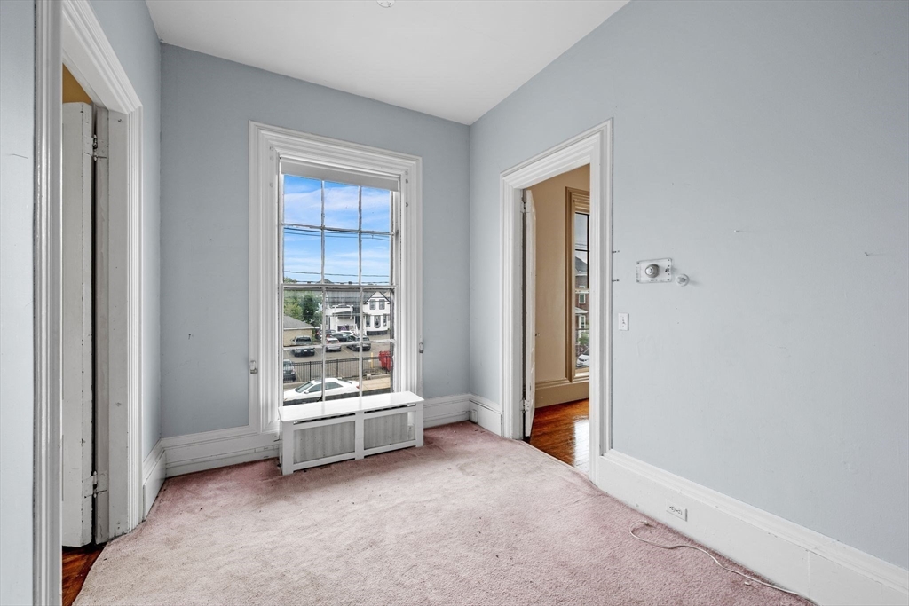 39 Washington St Property Photo 26