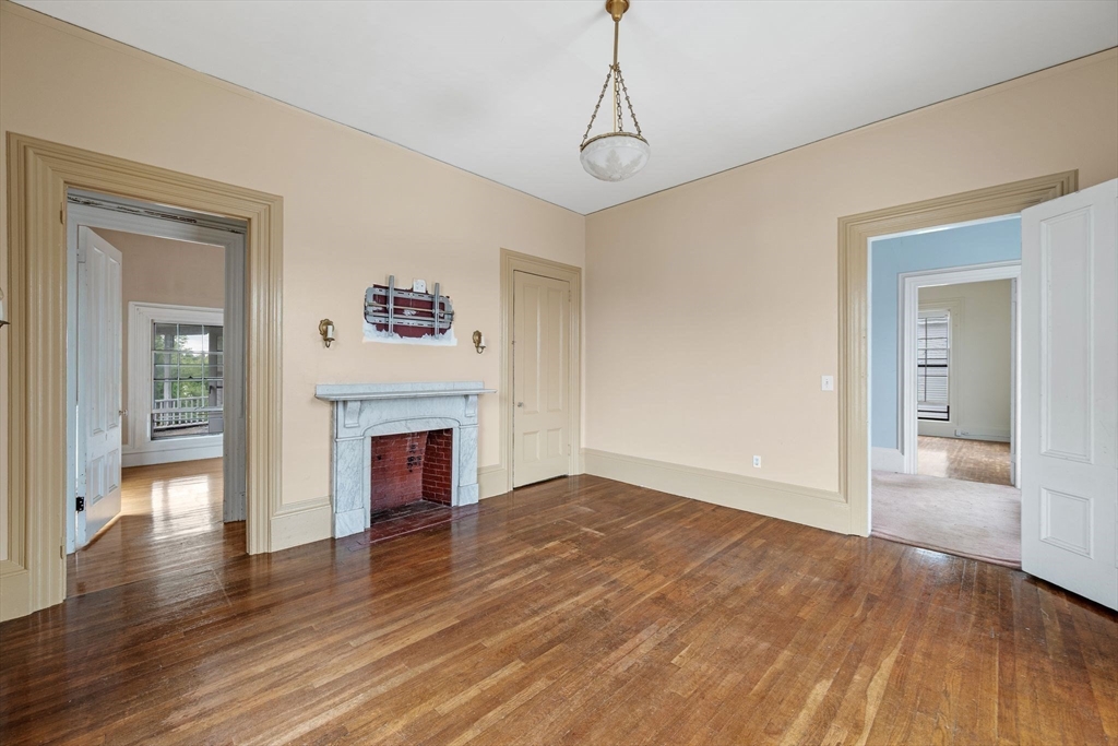 39 Washington St Property Photo 27