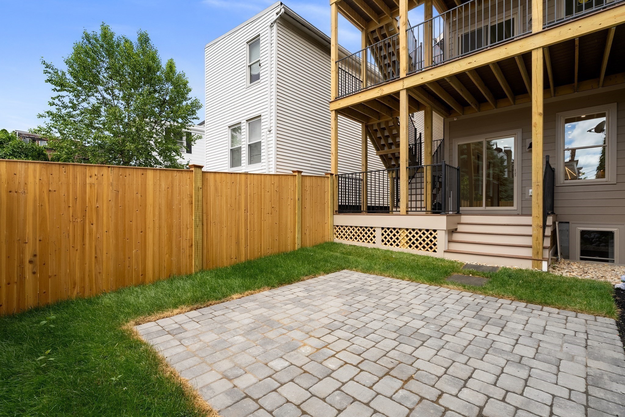 17 Princeton St # 1a Property Photo 2