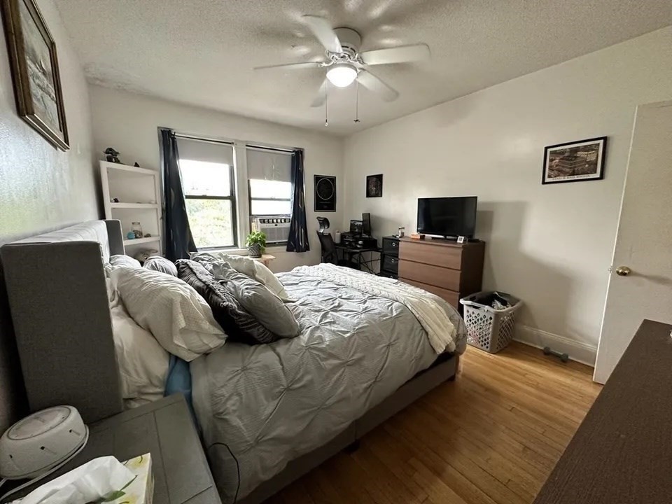 145 Englewood Ave # 42 Property Photo 4
