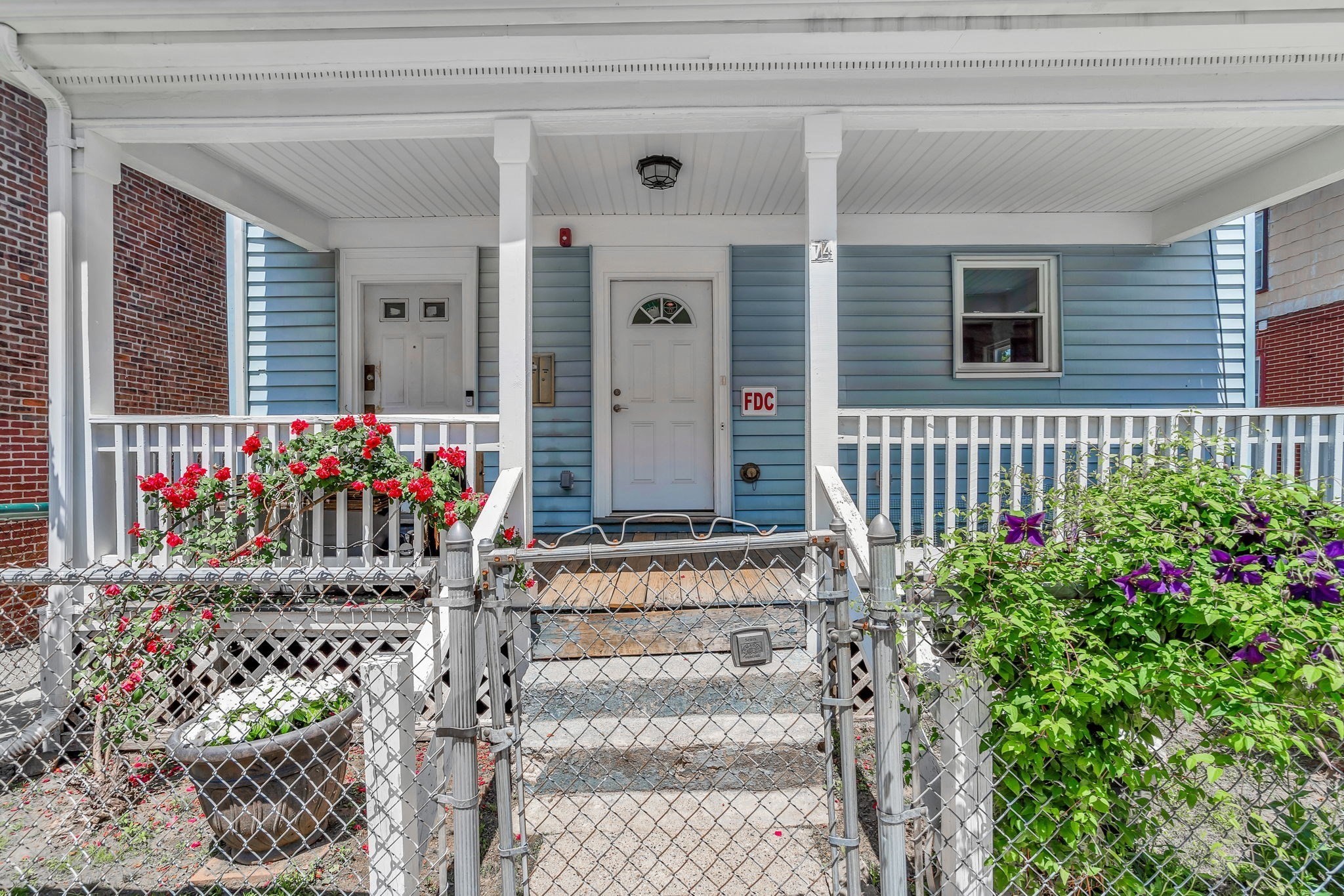 74 Ruthven # G Property Photo 1