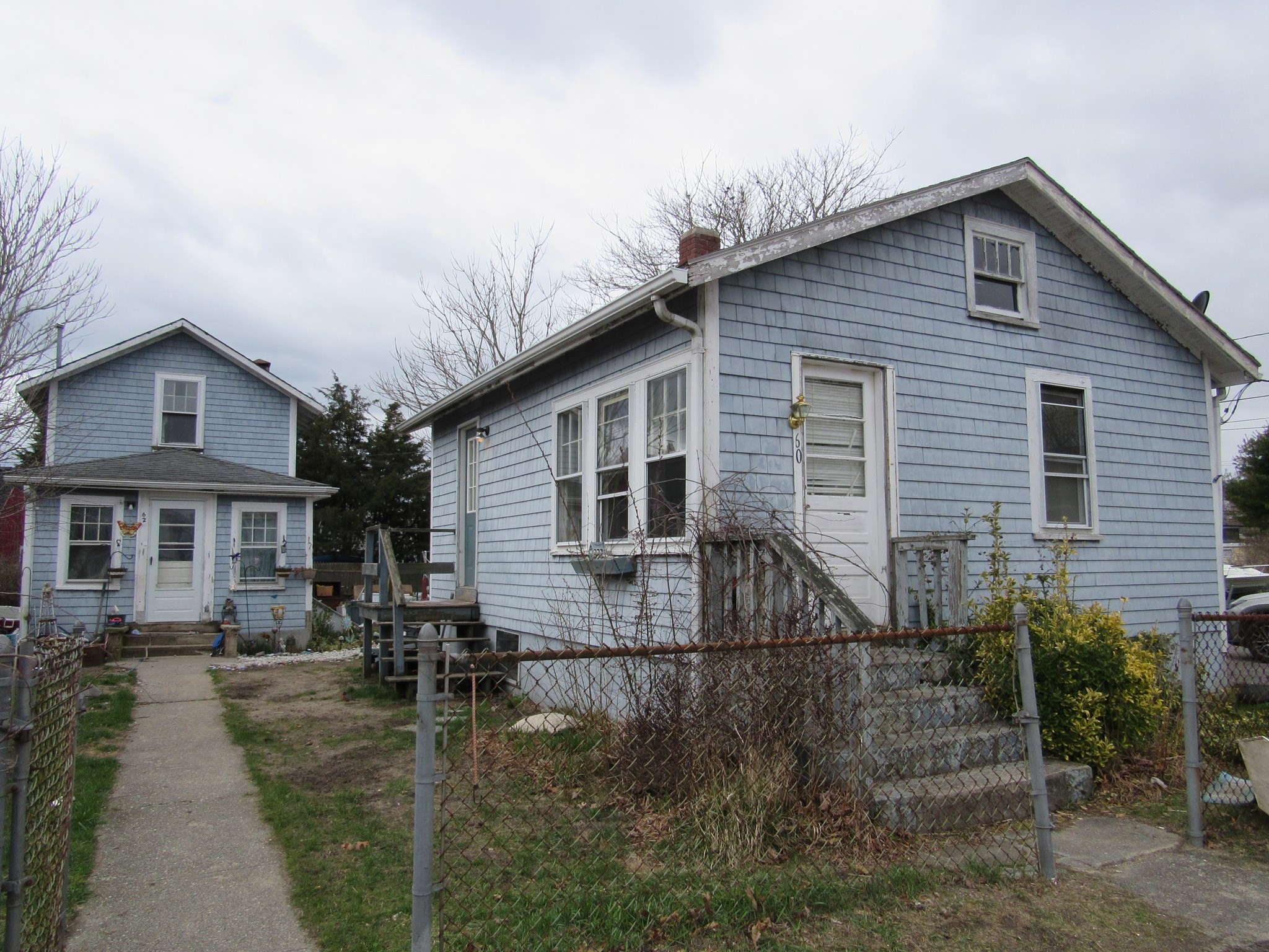 60 11th St Property Photo 1