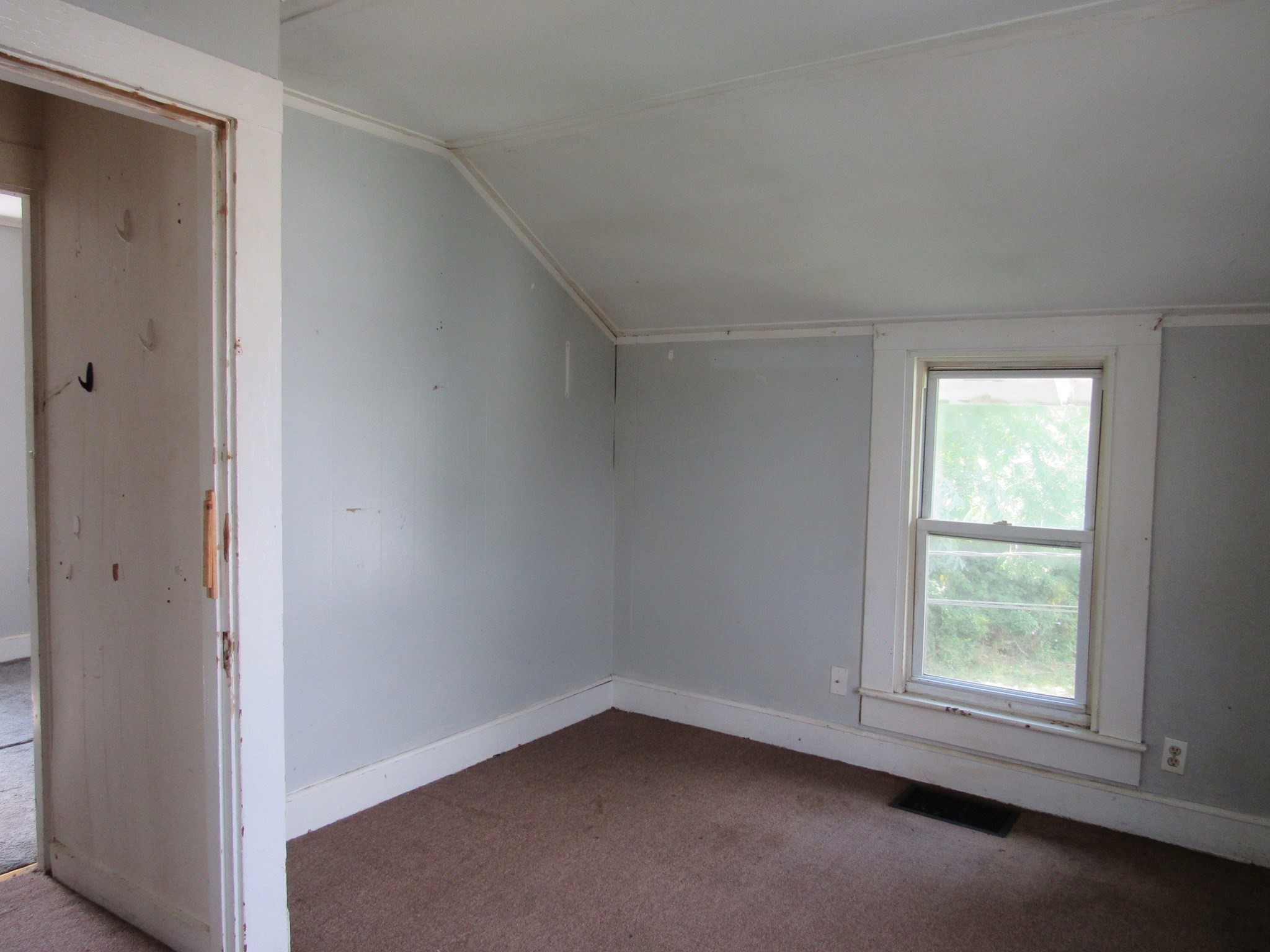 60 11th St Property Photo 17