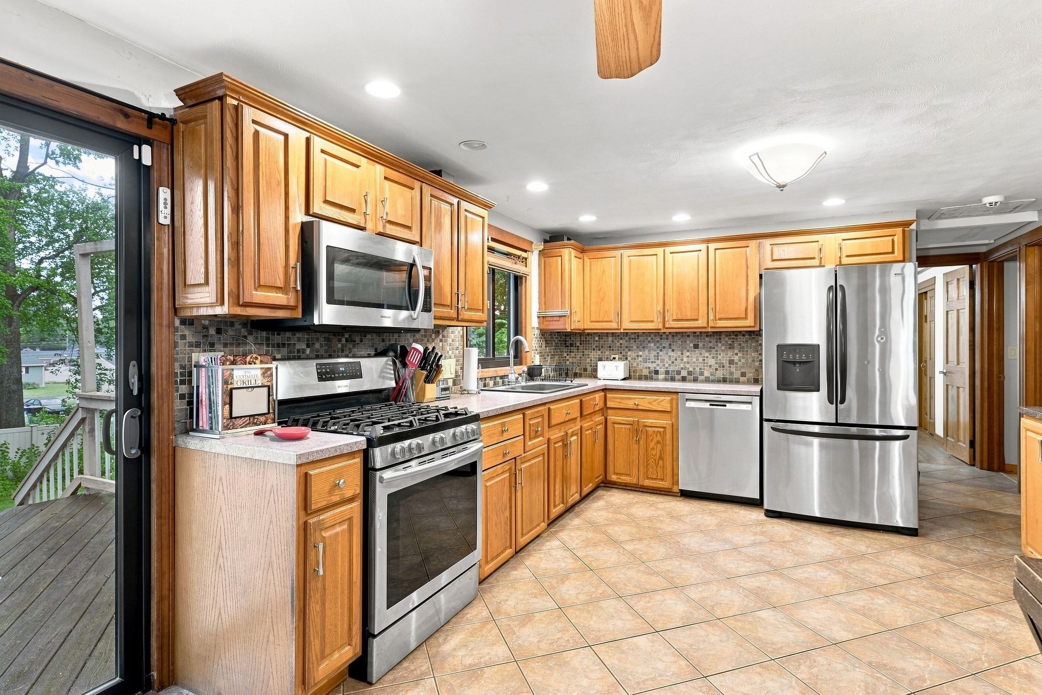 68 Feltham Rd Property Photo 15