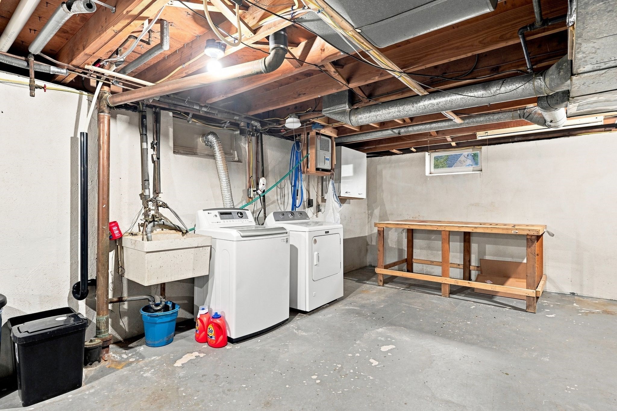 68 Feltham Rd Property Photo 35