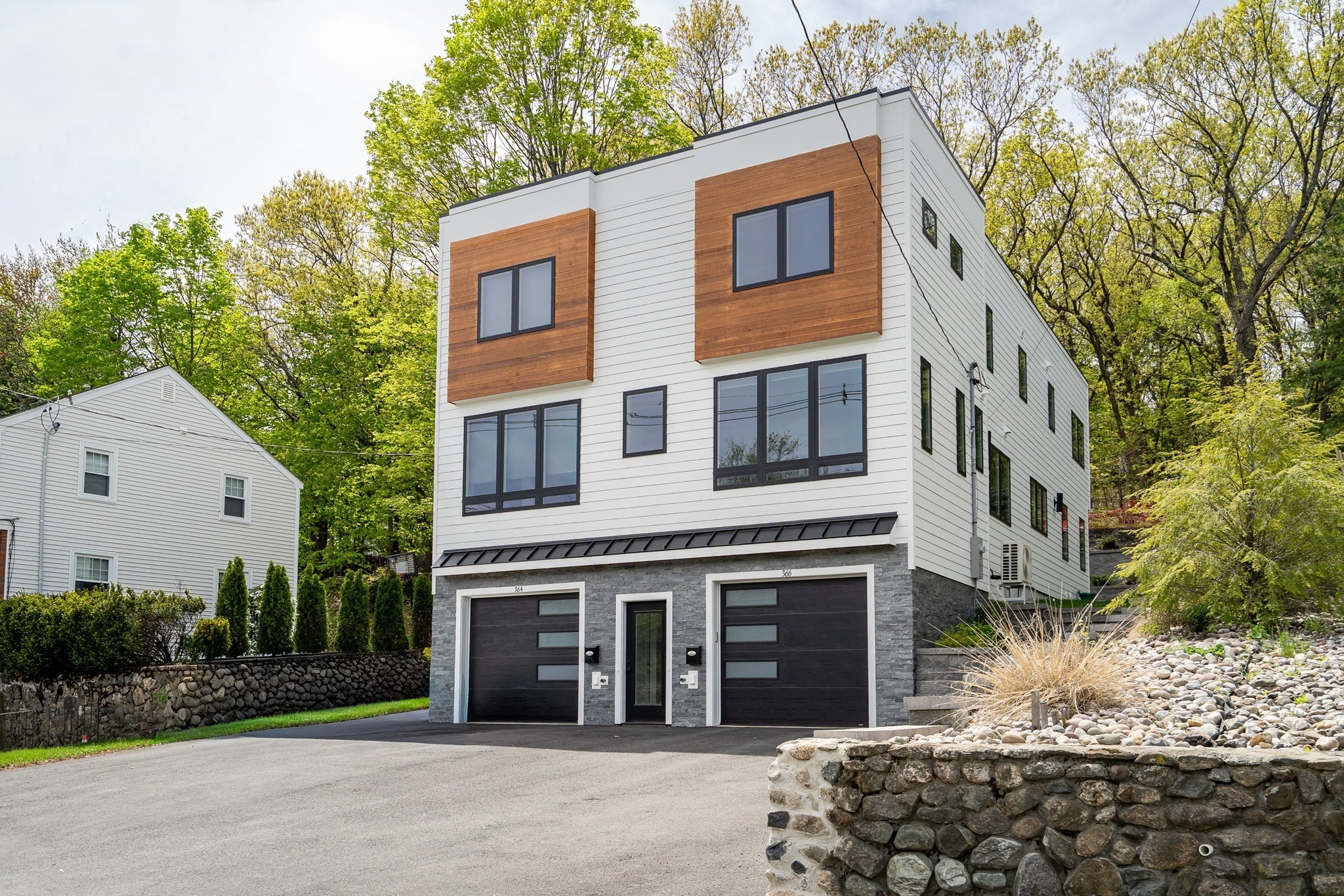 366 Massachusetts Ave # 366 Property Photo 1