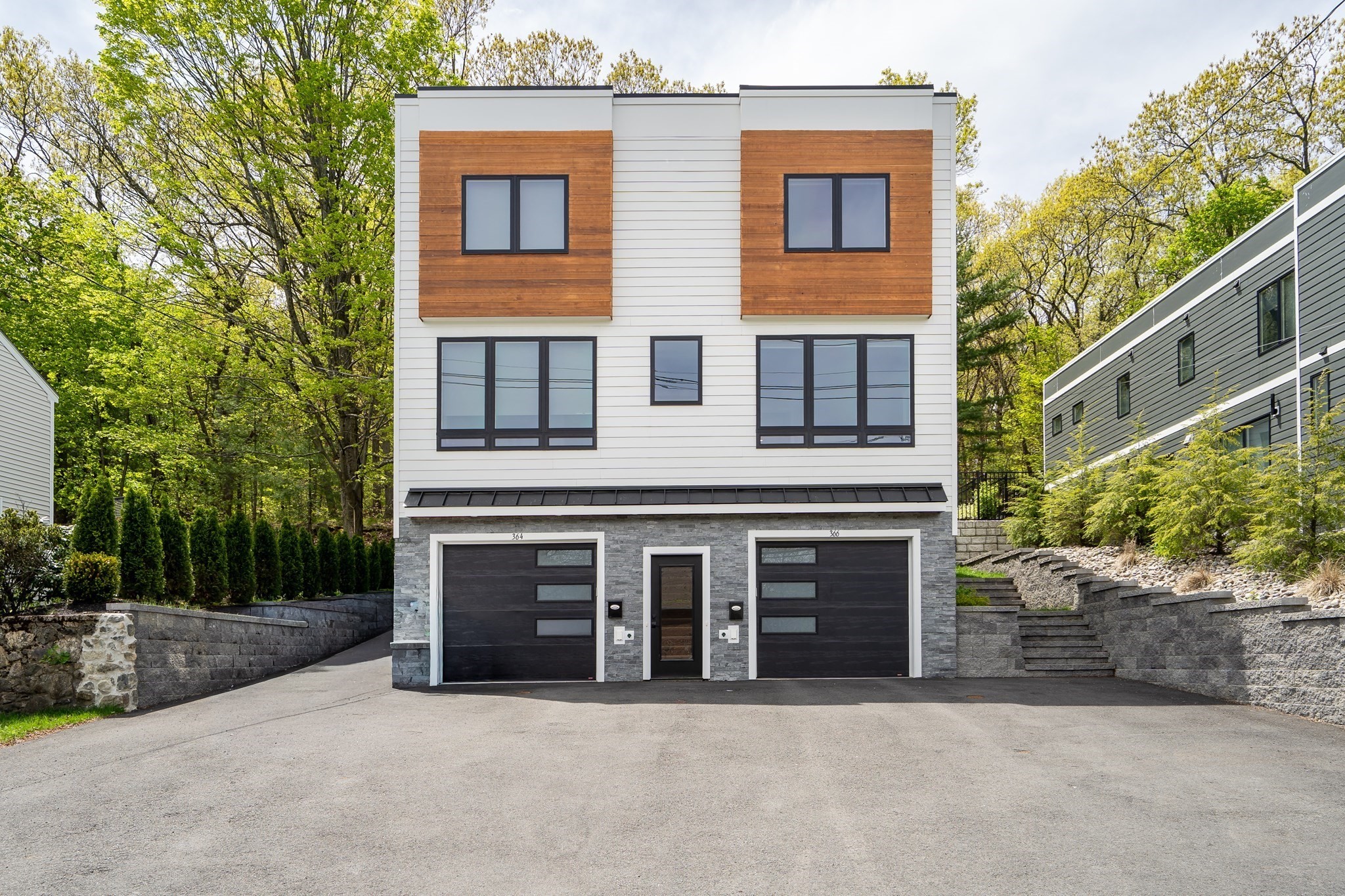 366 Massachusetts Ave # 366 Property Photo 2