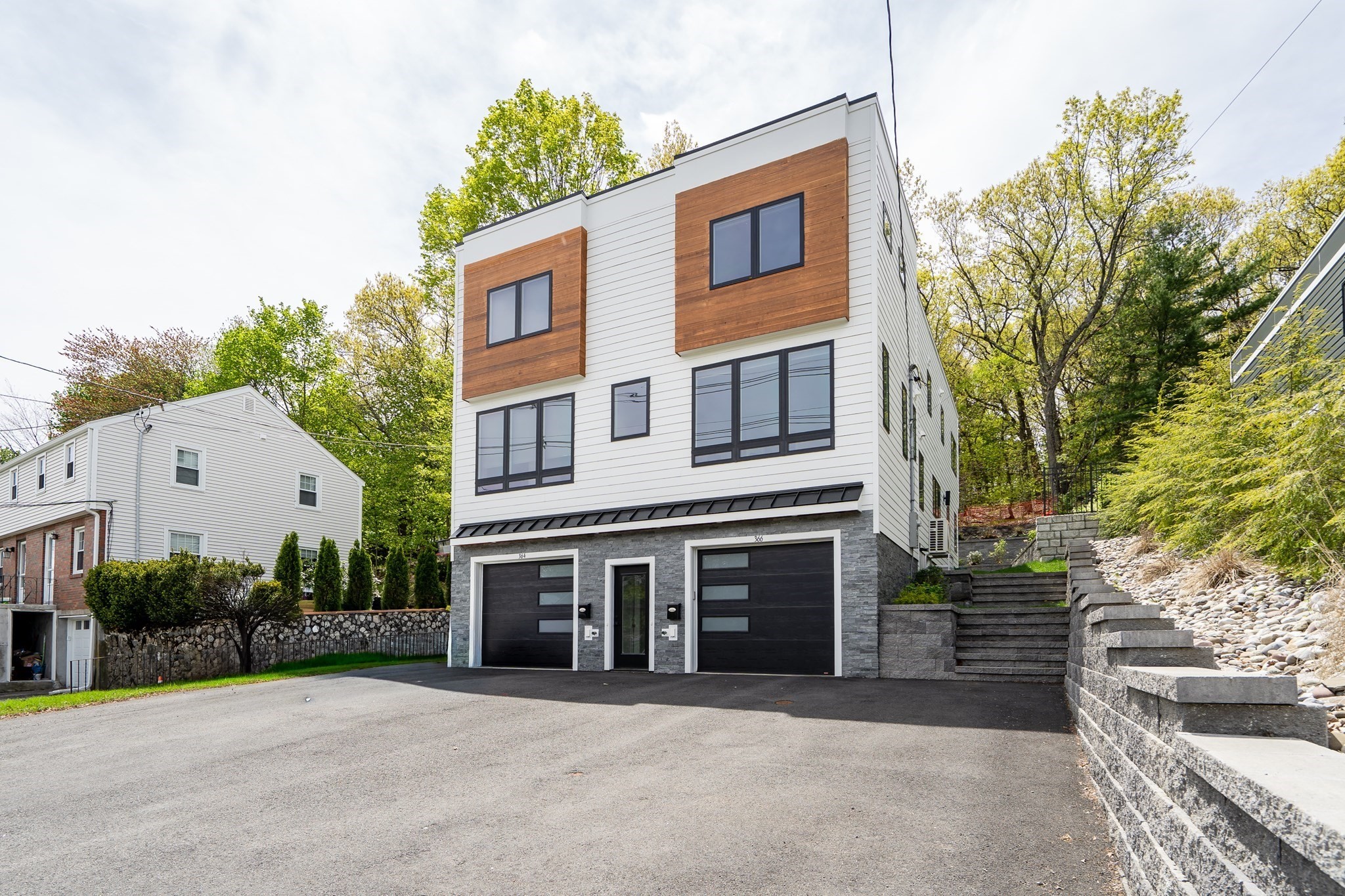 366 Massachusetts Ave # 366 Property Photo 3