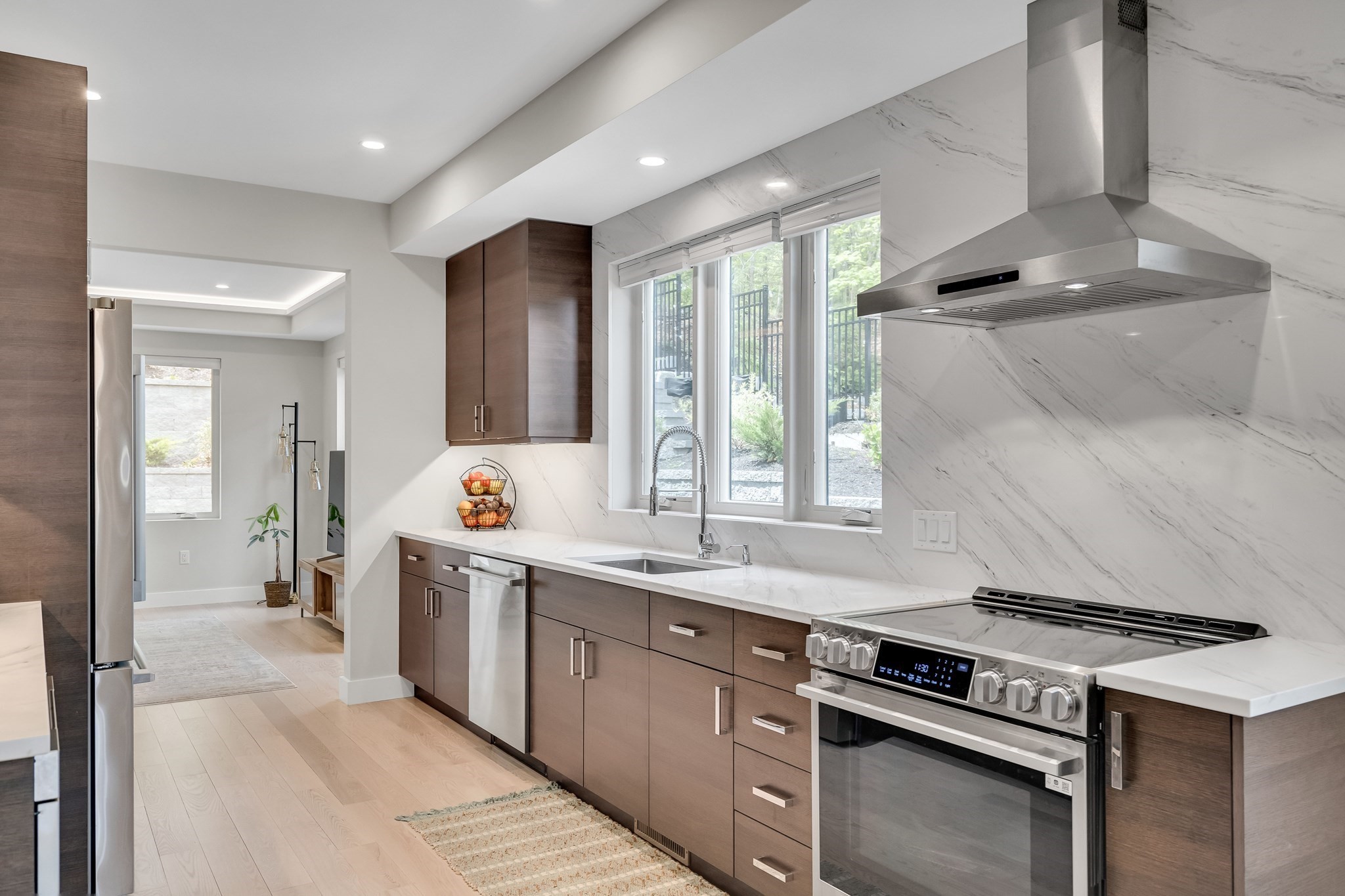 366 Massachusetts Ave # 366 Property Photo 8