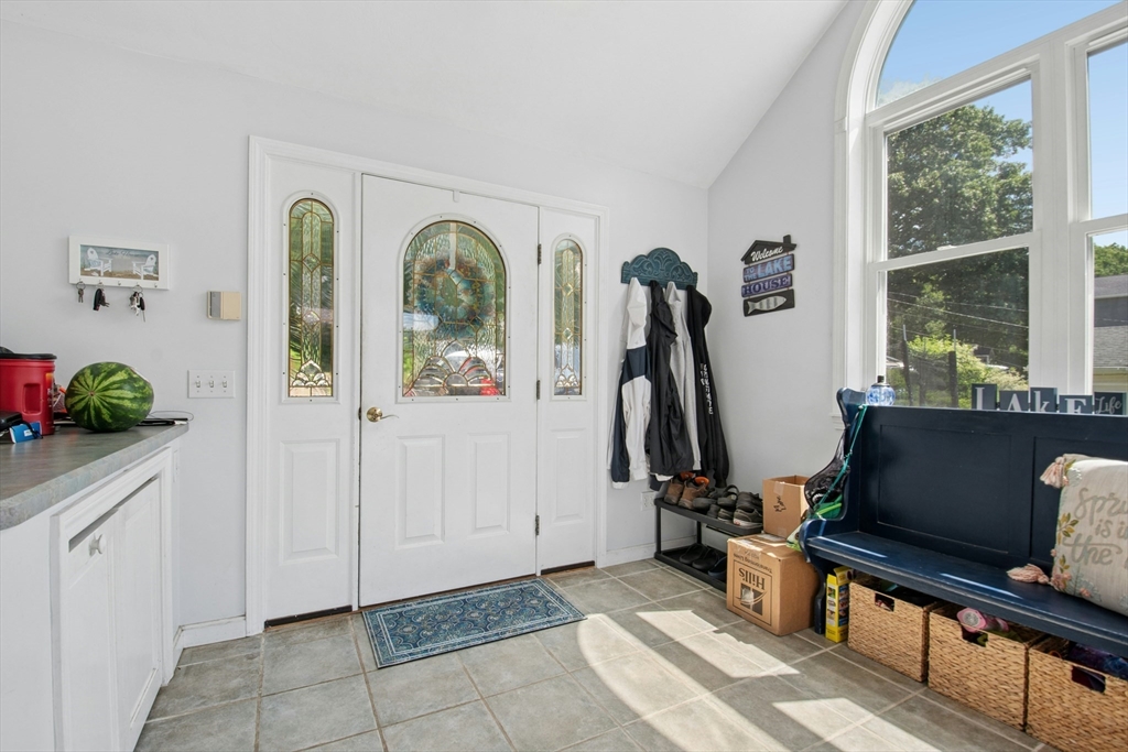 19 Lake Ave Property Photo 4