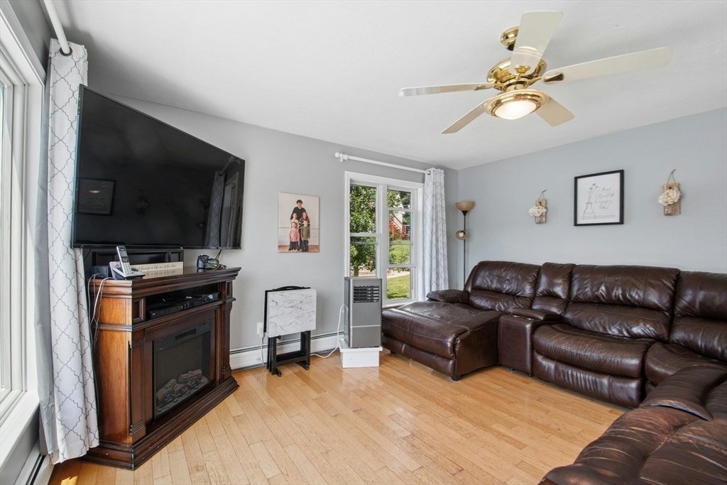 19 Lake Ave Property Photo 16