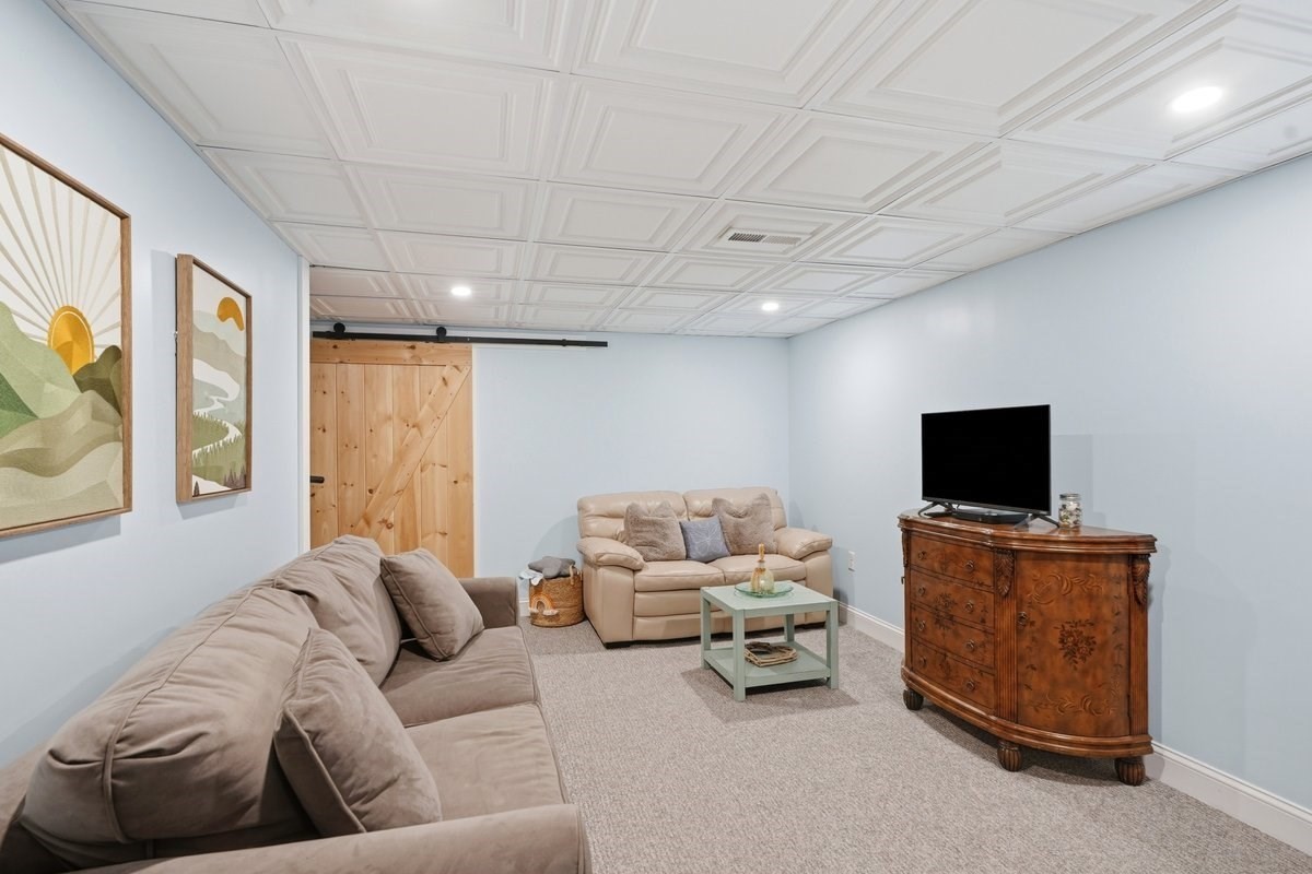 3 Moonlit Trl Property Photo 13