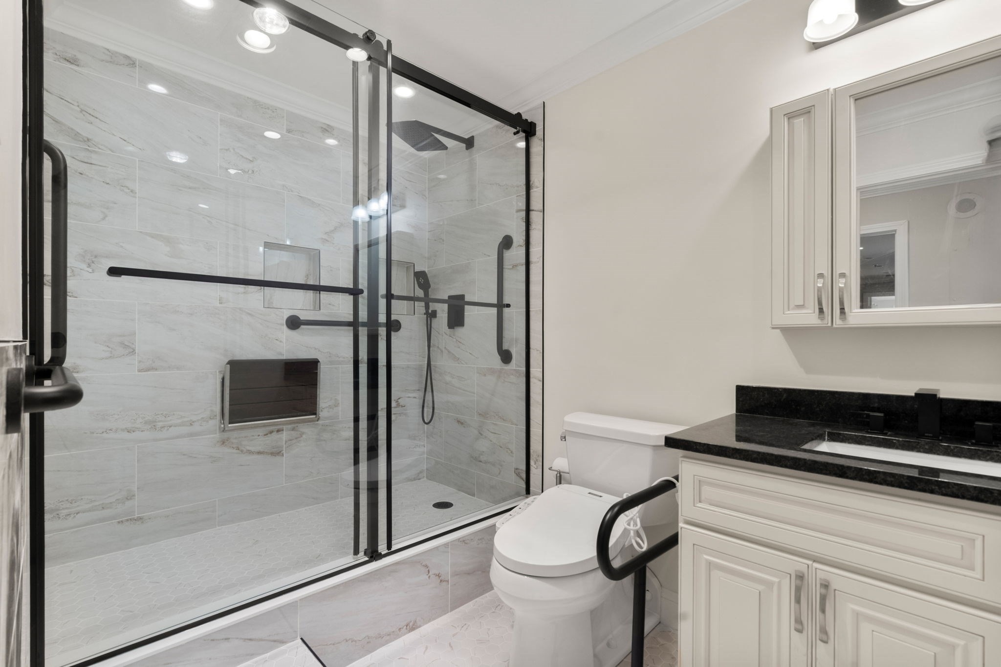 16 Harcourt # 5g Property Photo 10