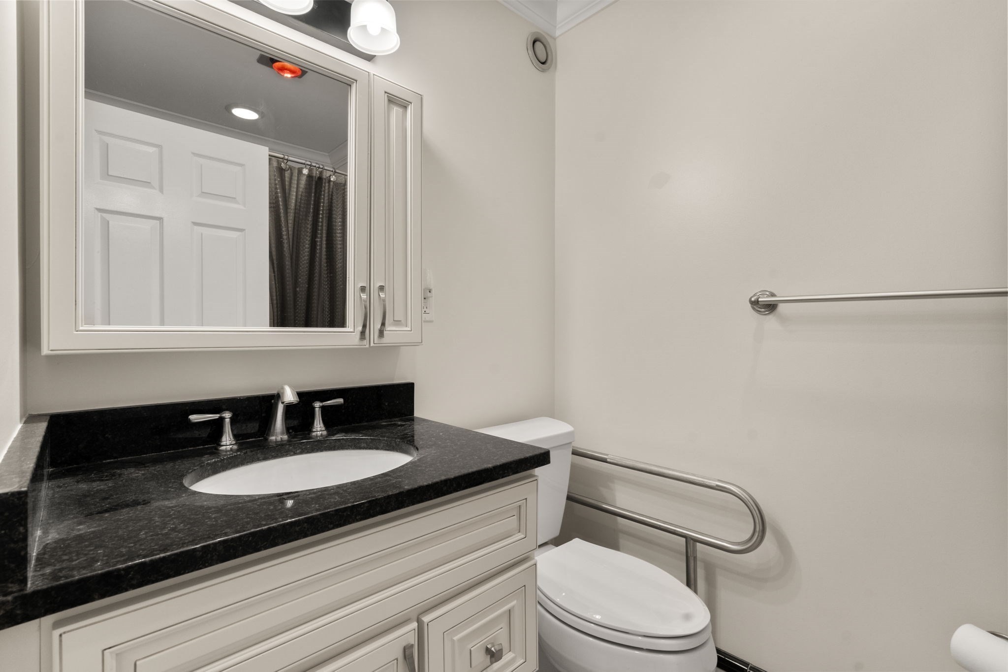 16 Harcourt # 5g Property Photo 11