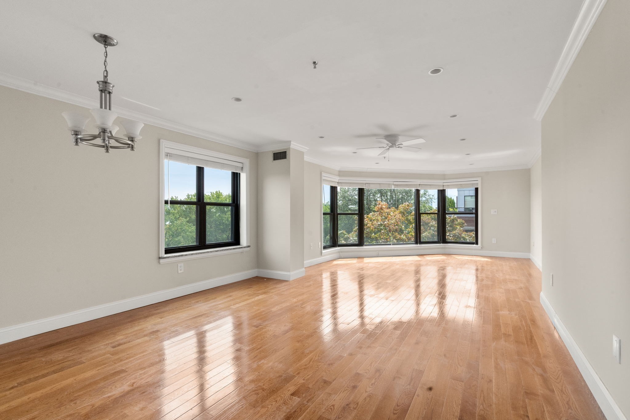 16 Harcourt # 5g Property Photo 18