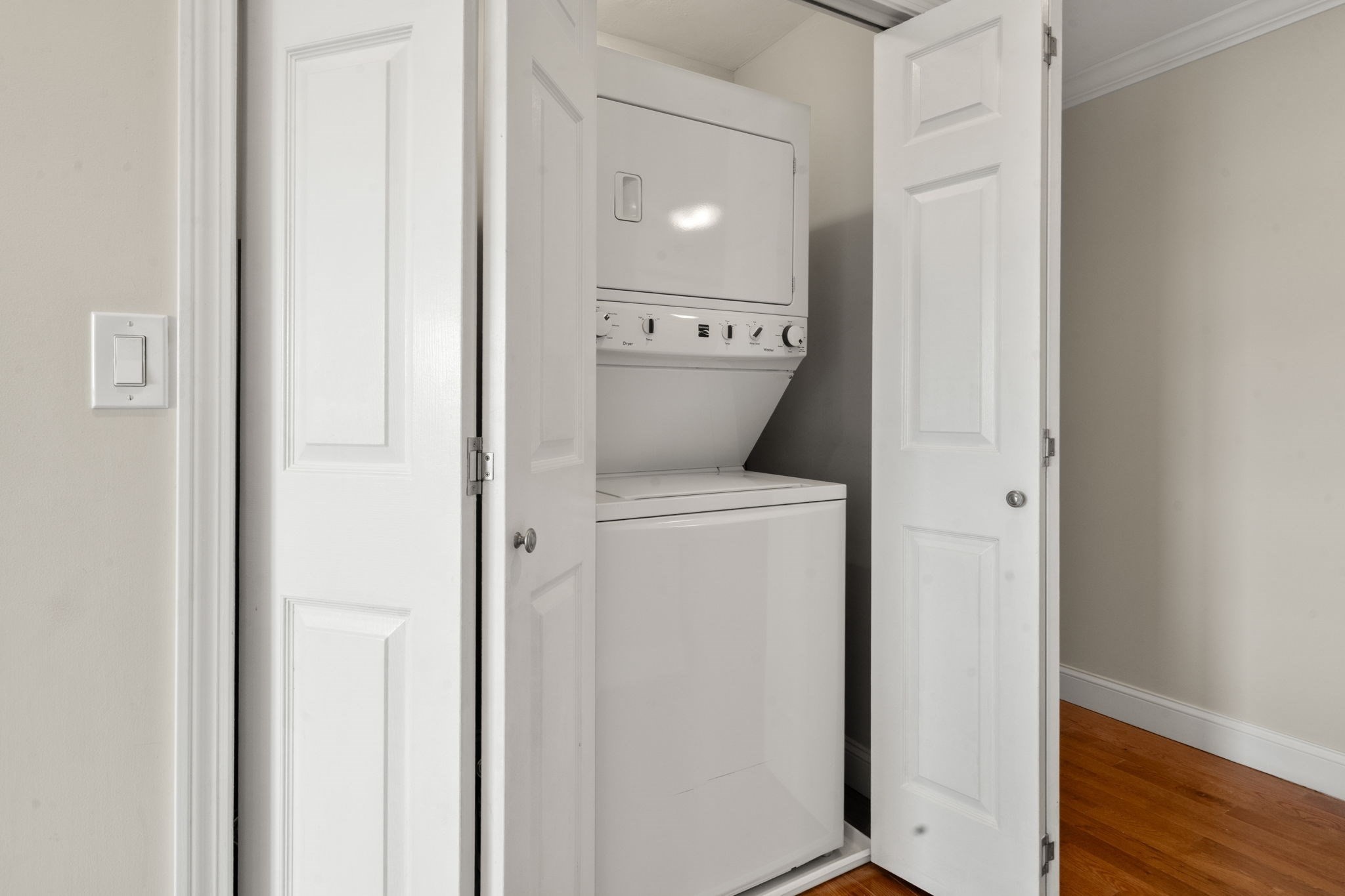 16 Harcourt # 5g Property Photo 29
