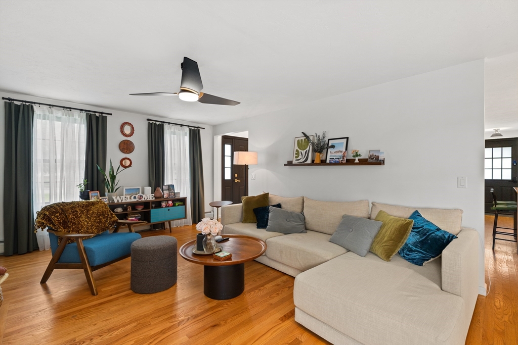 51 Shannon Way Property Photo 6