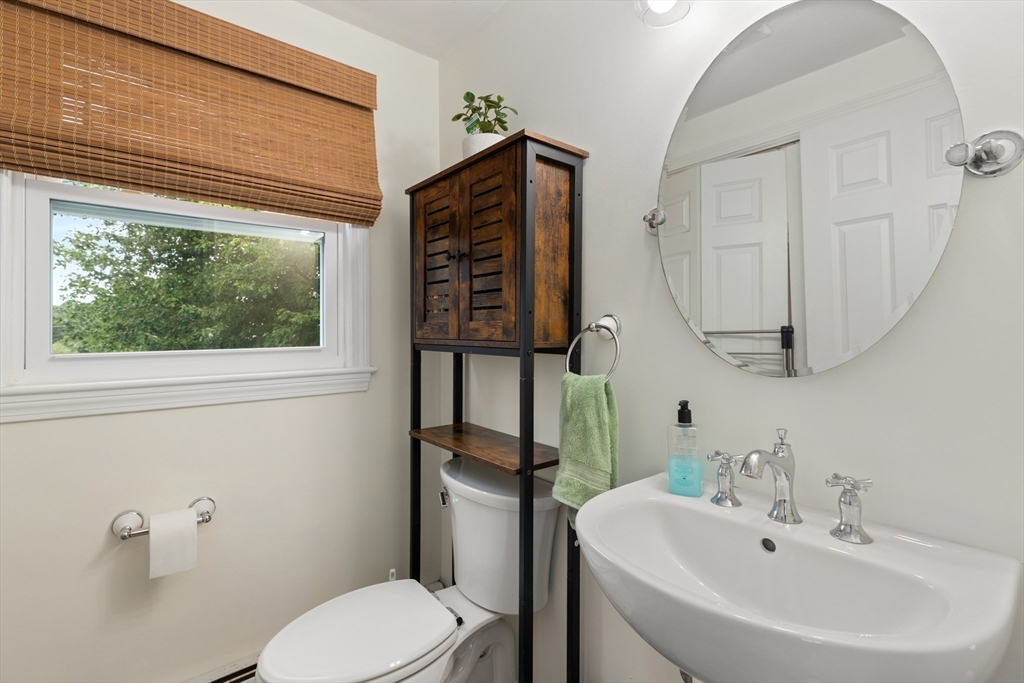 51 Shannon Way Property Photo 14
