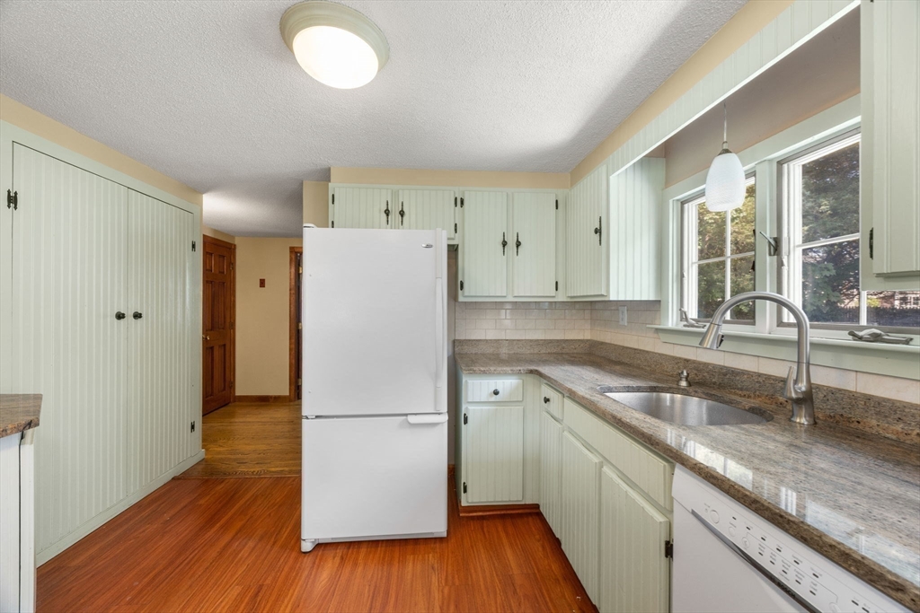 87 Vidal Ave Property Photo 13