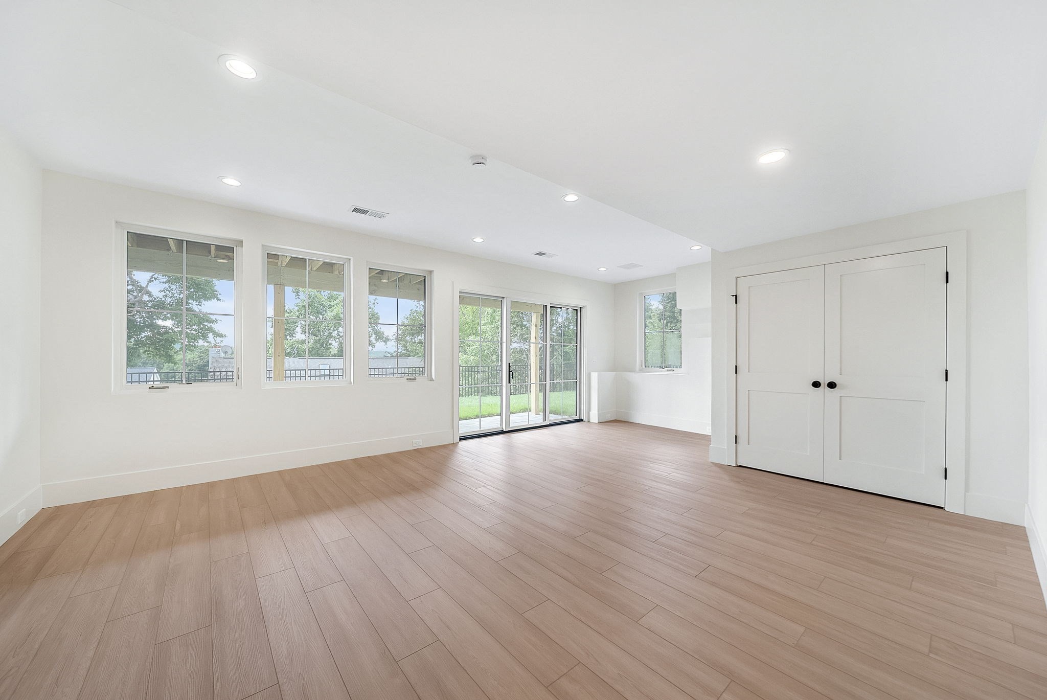 20 Crescent Road # 20 Property Photo 34