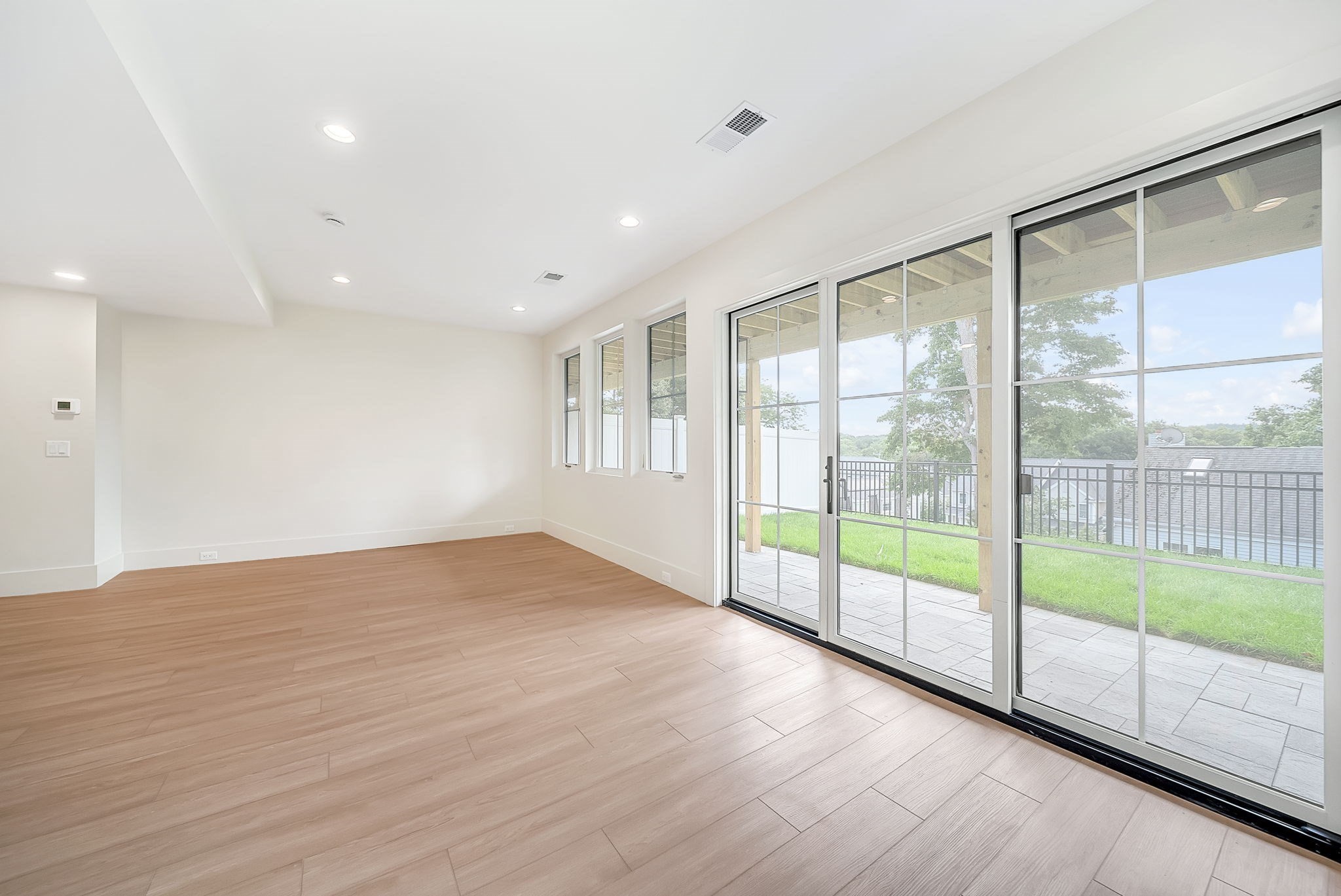 20 Crescent Road # 20 Property Photo 35