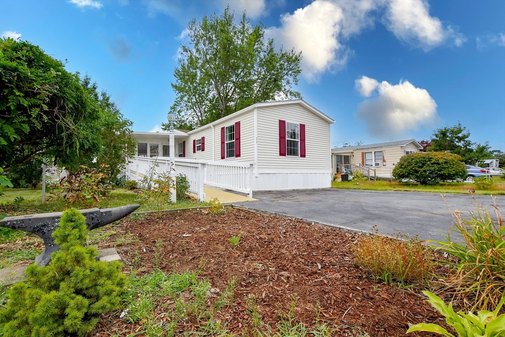 13 Madeline St Property Photo 1