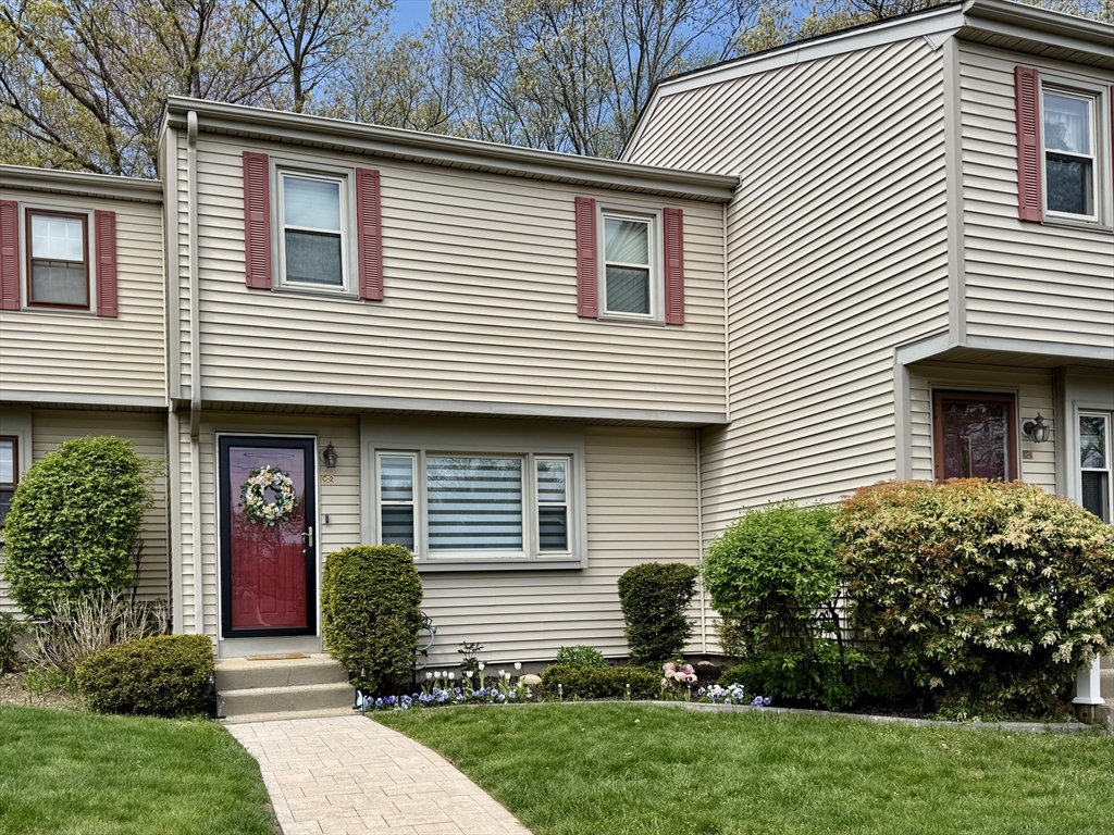 152 E Bacon St # C2 Property Photo 1