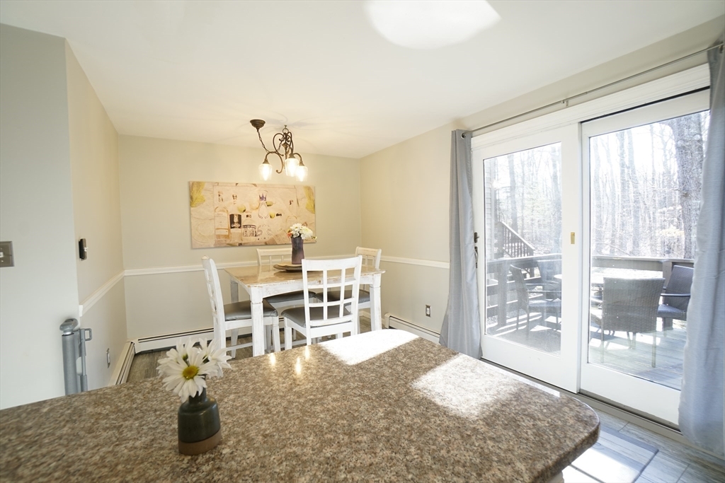 152 E Bacon St # C2 Property Photo 9