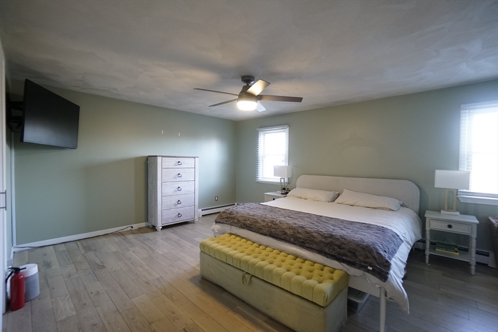 152 E Bacon St # C2 Property Photo 14