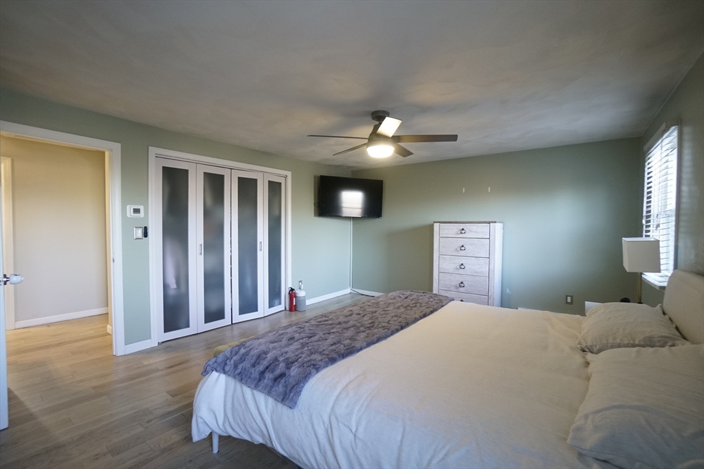 152 E Bacon St # C2 Property Photo 15
